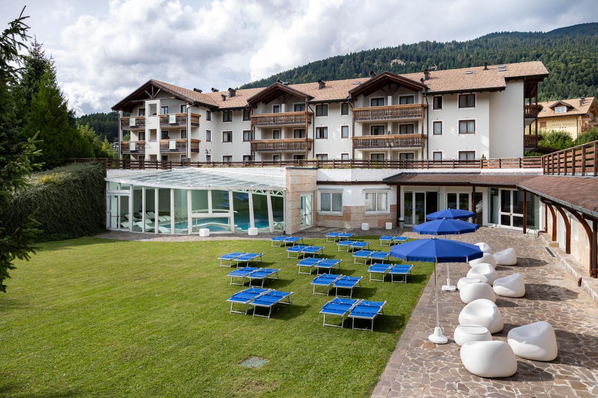 Golf Hotel Folgaria Luaran gambar